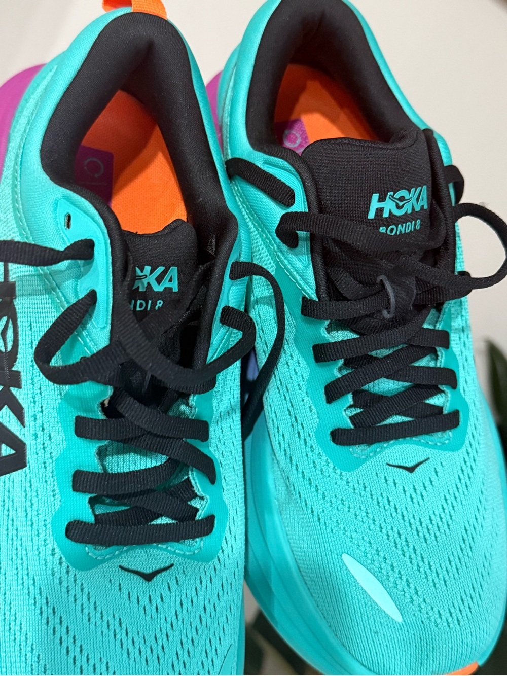 Hoka BONDI 8 in Electric Aqua/Black 7.5 - Picture 2 of 6